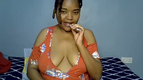busty kenzi online show from 07/10/26, 04:20