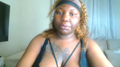 busty_mellons69 online show from 02/17/26, 07:27