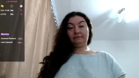 Snapshot of bustyemma chatting on 05/11/26, 09:48 Emma online show from 05/11/26, 09:48