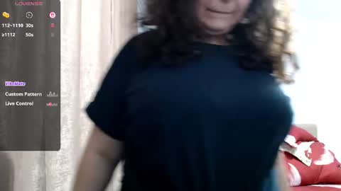Snapshot of bustyemma chatting on 06/12/26, 05:34 Emma online show from 06/12/26, 05:34