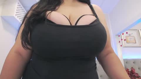 Snapshot of bustyeva_ chatting on 06/26/26, 03:44 online between 6AM and 2PM EET almost everyday. online show from 06/26/26, 03:44