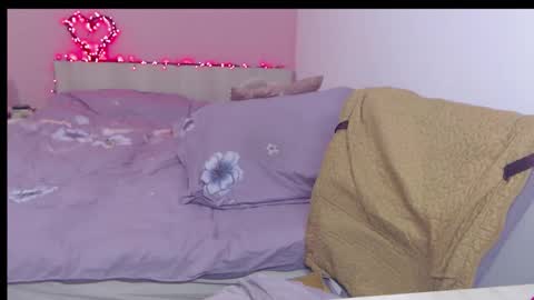 anna online show from 10/08/25, 08:39