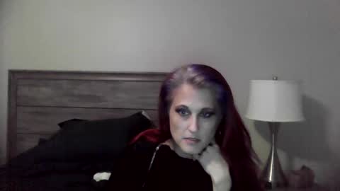 busybee83 online show from 09/09/25, 10:59