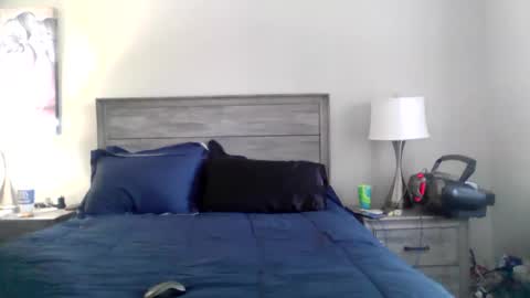 busybee83 online show from 09/12/25, 02:17