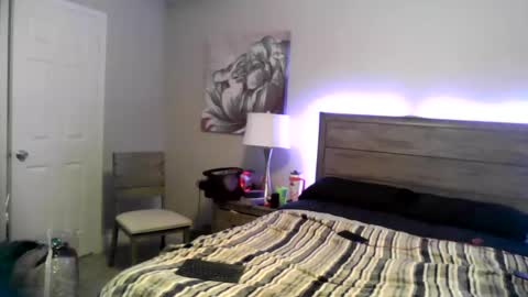 busybee83 online show from 10/05/25, 02:10