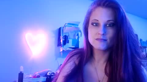 busybee83 online show from 01/10/26, 08:05