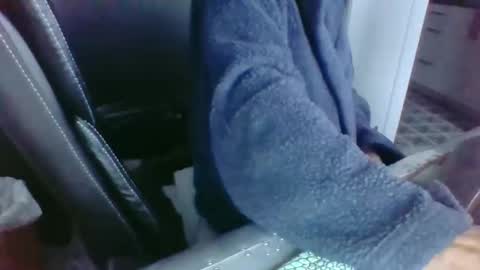 butslutt2 online show from 03/19/26, 02:32