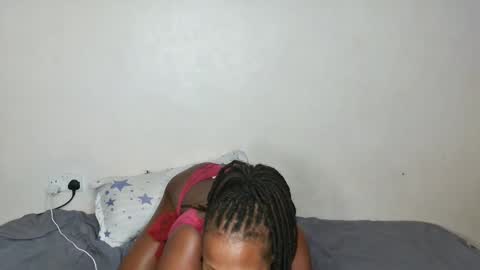 buttercup50 online show from 11/23/25, 05:46