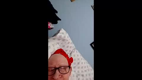 buttercup785421 online show from 04/28/26, 02:27