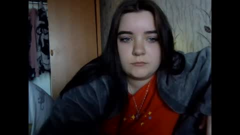 butterfly18988 online show from 11/25/25, 11:21