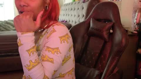 butterfly booty online show from 10/17/25, 05:15