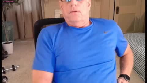 Miles online show from 10/10/25, 04:50