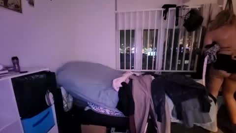 HannahWreckshin online show from 12/28/24, 02:32