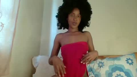 Snapshot of buttter_cup chatting on 10/13/25, 06:13 Claudia online show from 10/13/25, 06:13