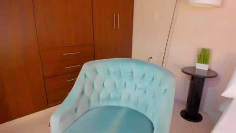 Snapshot of buunnyyhot chatting on 03/07/25, 02:45 Rosse online show from 03/07/25, 02:45