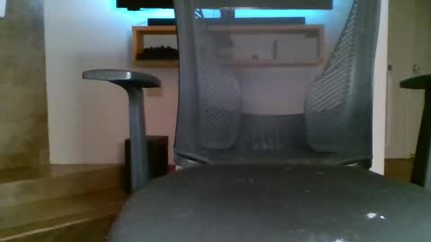 Snapshot of bwc44u chatting on 10/01/25, 02:06 bwc44u online show from 10/01/25, 02:06