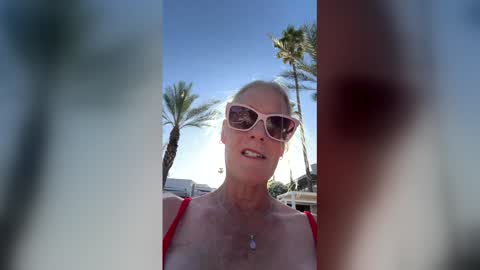 Bee and John online show from 04/21/26, 12:45