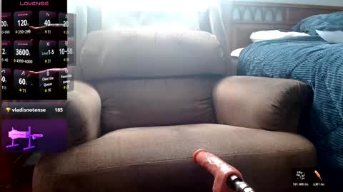 biggdw79 online show from 11/24/25, 02:17