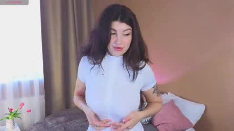 Kira online show from 02/25/25, 07:09