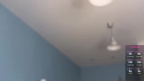 Kira online show from 02/28/26, 09:43