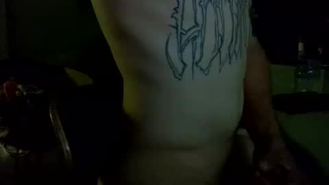 Snapshot of c4tf1sh chatting on 10/10/25, 05:39 1DontR3member online show from 10/10/25, 05:39