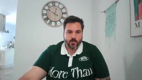 Snapshot of c66752837 chatting on 06/09/26, 10:49 clark kent online show from 06/09/26, 10:49