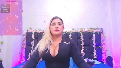 Carolina online show from 10/03/25, 03:14