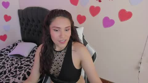 Snapshot of caelisse_cb chatting on 06/03/26, 05:18 caelisse_cb online show from 06/03/26, 05:18