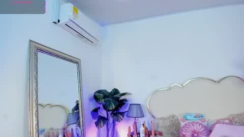 Cahitlin  online show from 04/14/26, 05:13