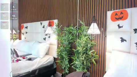 CailynBrown online show from 10/30/25, 04:47