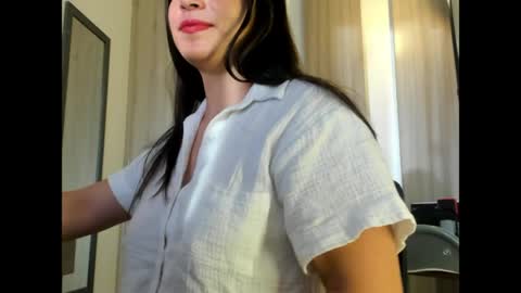 Snapshot of caitlingomez0 chatting on 05/18/26, 11:27 caitlingomez0 online show from 05/18/26, 11:27