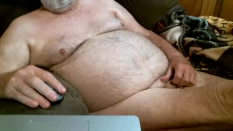 Snapshot of cajungrey75 chatting on 06/27/26, 01:39 cajungrey online show from 06/27/26, 01:39