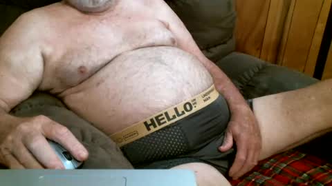 Snapshot of cajungrey75 chatting on 07/18/26, 12:09 cajungrey online show from 07/18/26, 12:09