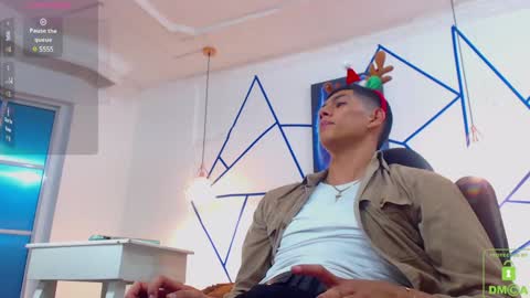 Snapshot of calavalerio chatting on 12/23/24, 09:51 Valerio online show from 12/23/24, 09:51