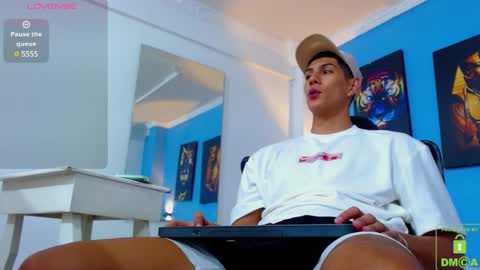 Snapshot of calavalerio chatting on 12/27/24, 11:53 Valerio online show from 12/27/24, 11:53