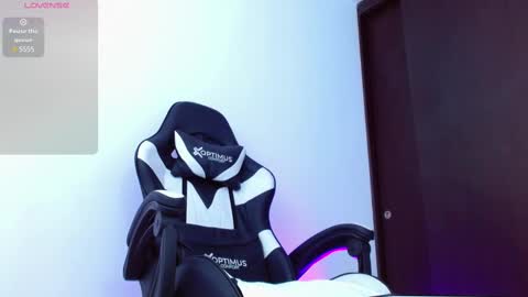 Snapshot of calavalerio chatting on 03/03/25, 07:17 Valerio online show from 03/03/25, 07:17