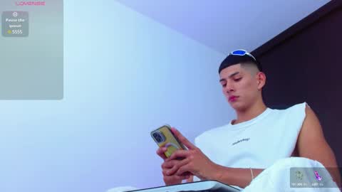 Snapshot of calavalerio chatting on 03/08/25, 08:14 Valerio online show from 03/08/25, 08:14