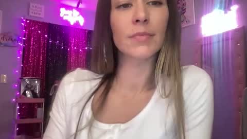 Snapshot of calibarbie24 chatting on 11/25/25, 08:25 calibarbie24 online show from 11/25/25, 08:25