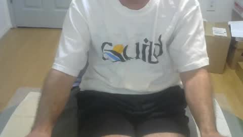 Snapshot of califun4u chatting on 12/27/24, 01:43 califun4u online show from 12/27/24, 01:43