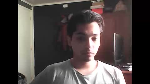 Snapshot of caligula_99 chatting on 10/17/25, 02:30 Calgula online show from 10/17/25, 02:30