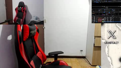 calihotcaliente27 online show from 11/11/25, 10:04