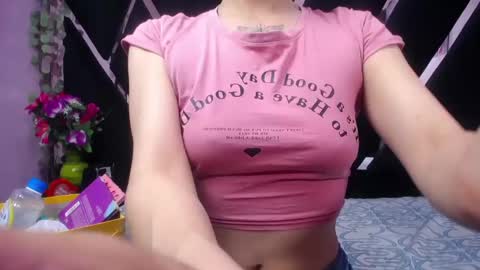 Snapshot of calipso_swet chatting on 12/15/24, 03:56 Calipso Swet online show from 12/15/24, 03:56