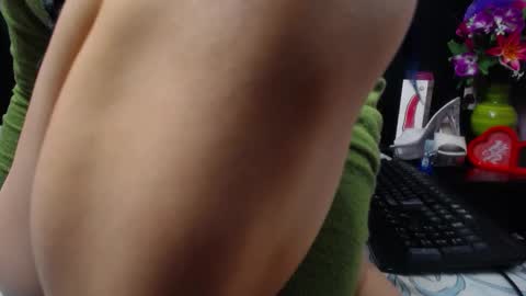 Snapshot of calipso_swet chatting on 01/14/25, 04:57 Calipso Swet online show from 01/14/25, 04:57