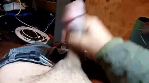 Calisguitar online show from 11/24/25, 03:39