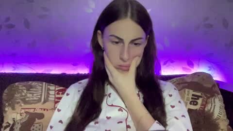 Anna online show from 01/10/25, 08:26