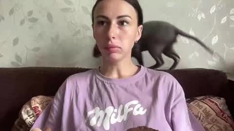 Anna online show from 10/03/25, 11:07