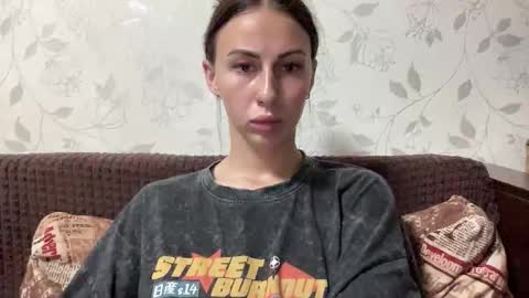 Anna online show from 10/12/25, 07:35