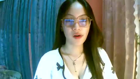 Freya online show from 10/19/25, 05:30