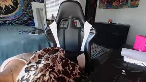 callhertori online show from 11/17/25, 05:08