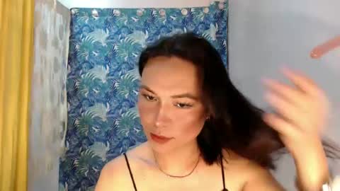 callme meya in asia online show from 12/03/24, 09:55